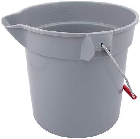 Rubbermaid Commercial Products Brute Heavy-Duty Round Bucket, 10-Quart/2.5 by RubbermaidCommercialProducts