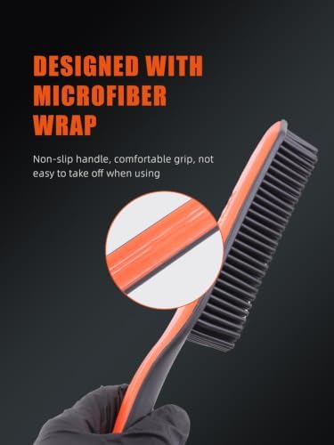 SPTA Pet Hair Brush, Triangular Wedge Tip, Rubber Bristles to Trap and Remove - Image 4