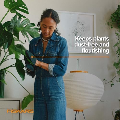 Fiskars 7" x 21" SunKiss Microfiber Plant Cleaning Cloth - Image 3