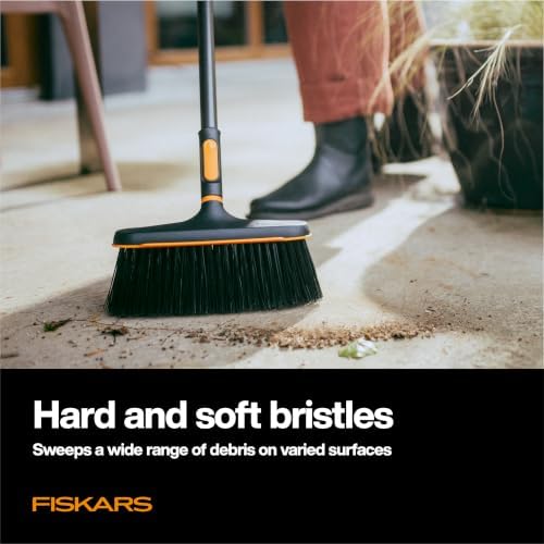 Fiskars OneClick Space-Saving Yard Push Broom Head - Image 4