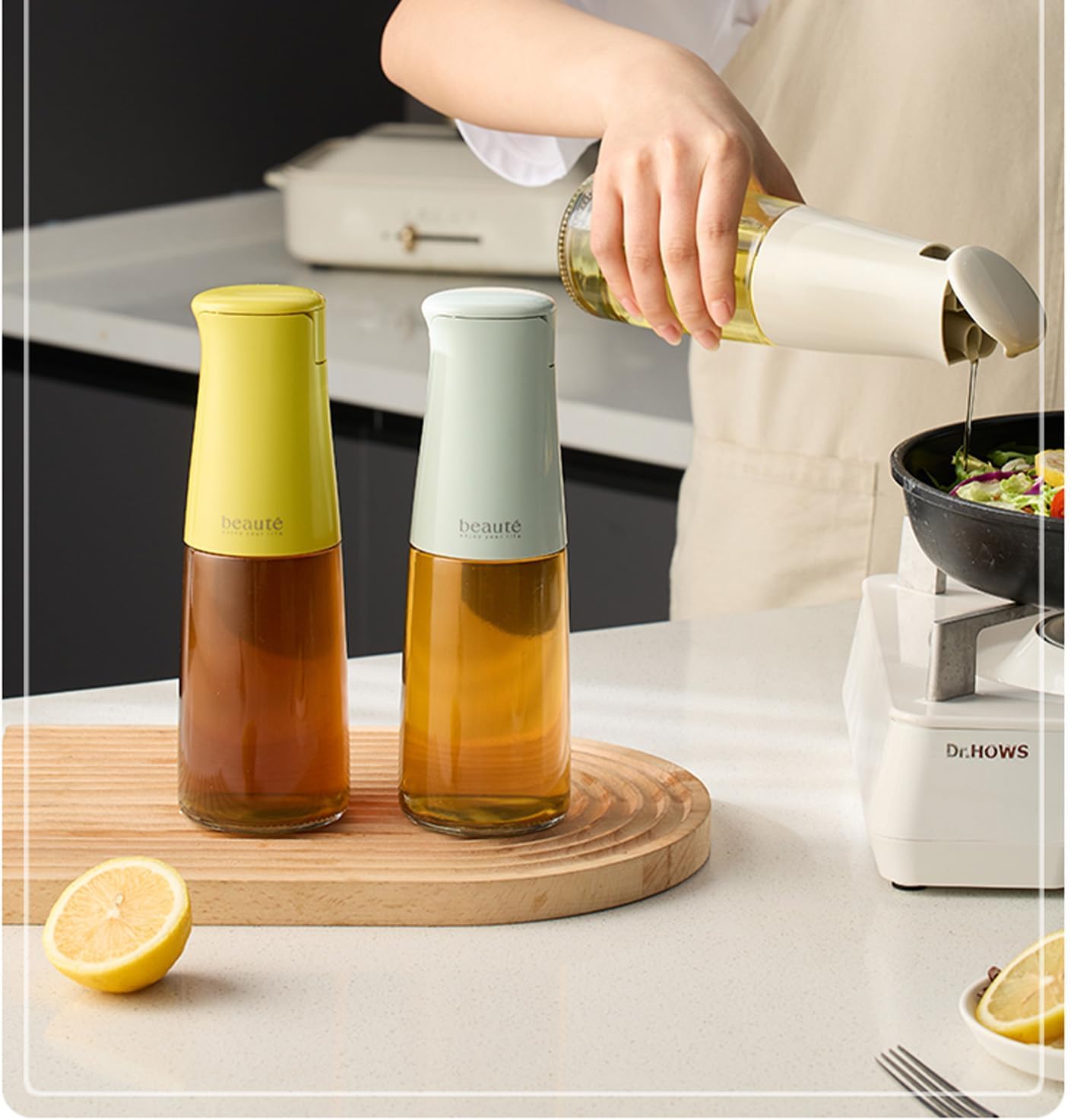 17oz Oil Dispenser for Kitchen, Auto Flip、Non-Drip、Leak Proof, Oil Bottles for Kitchen, Vinegar Dispenser, Cooking Glass Bottle with 500ml (Yellow Green)